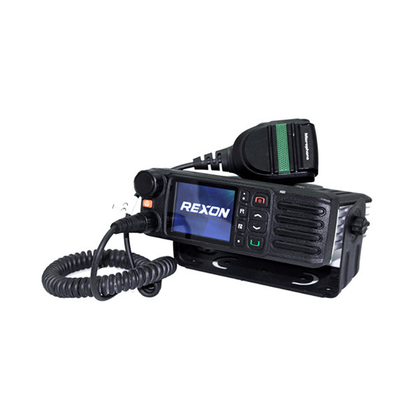 RM-810‧DMR數位無線電對講車載台